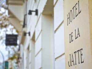 Hotel de la Jatte Hotel de la Jatte